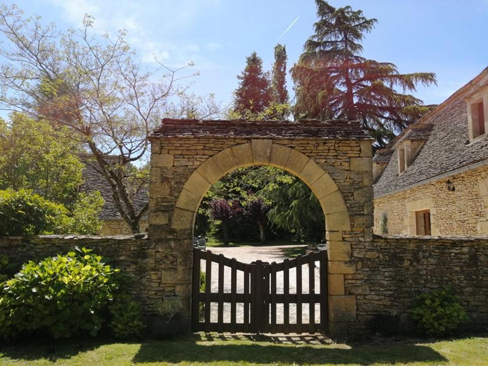 לינה וארוחת בוקר Marcillac-Saint-Quentin Domaine De Pech Mortier מראה חיצוני תמונה
